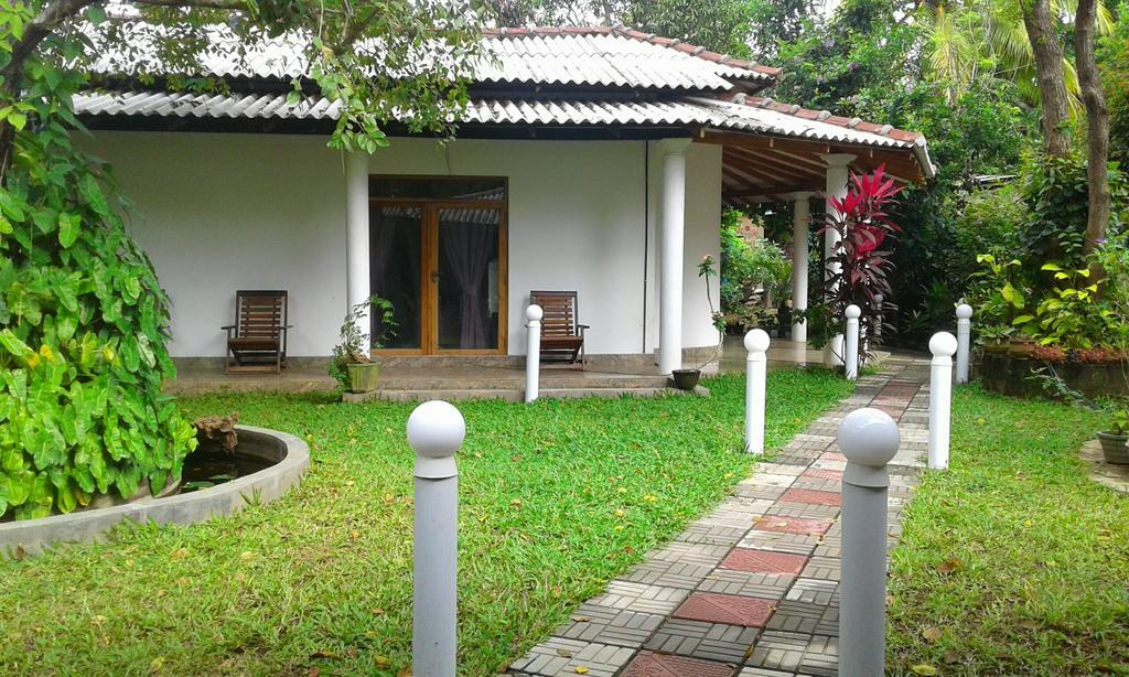 River Retreat Sigiriya Hotel Екстериор снимка